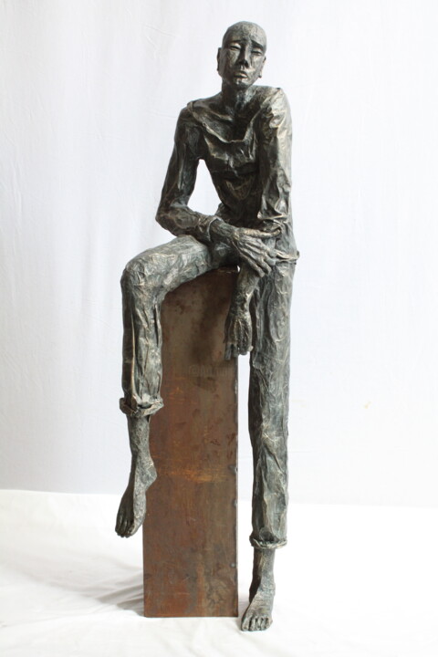 Sculptuur getiteld "présence 3" door Betty Hanns, Origineel Kunstwerk, Papier