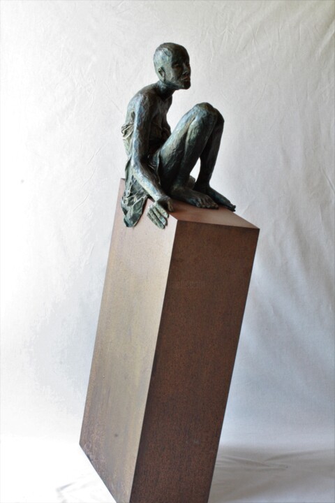 Sculpture titled "echouage" by Betty Hanns, Original Artwork, Paper maché