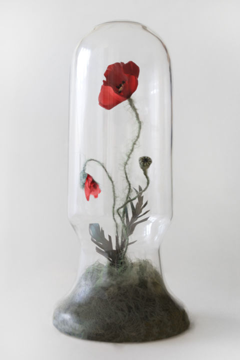 Sculpture intitulée "Coquelicot Plumifère" par Bilitis Poirier, Œuvre d'art originale