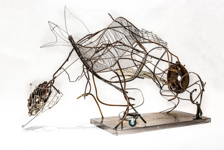 Sculpture titled "Animal Form l" by Beata Jasionek, Original Artwork, Metals