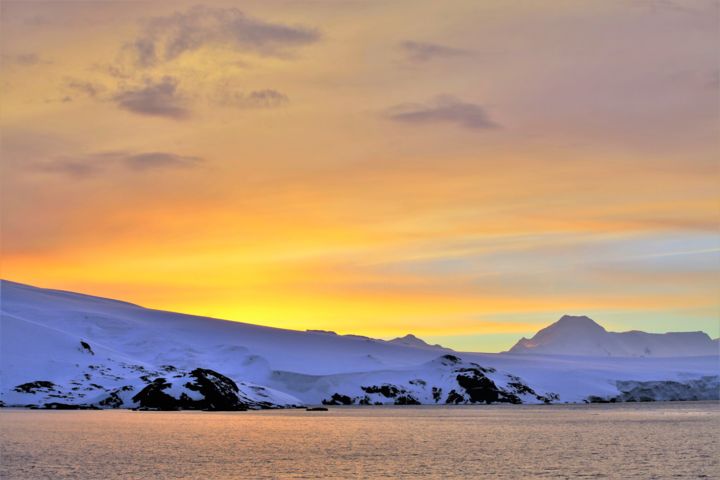 제목이 "Antarctica. №2"인 사진 Boris Davidovich로, 원작