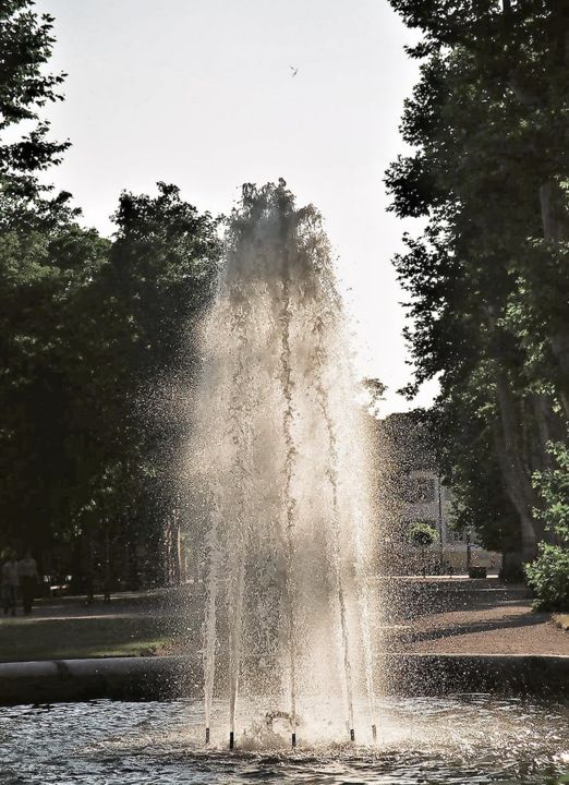 Photography titled "Fountain. Germany" by Boris Davidovich, Original Artwork, Digital Photography