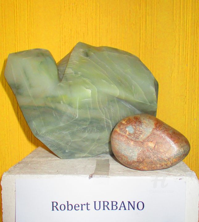 Sculpture intitulée "La Gallina y el Pol…" par Roberto Urbano, Œuvre d'art originale, Pierre