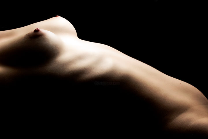 Photographie intitulée "Vrouwelijke lijnen…" par Bodyscaper, Œuvre d'art originale