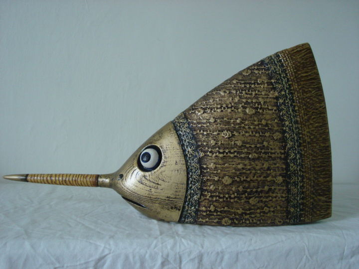 「Spear Gold Fish」というタイトルの彫刻 Bogdan Lachowiczによって, オリジナルのアートワーク, ウッド