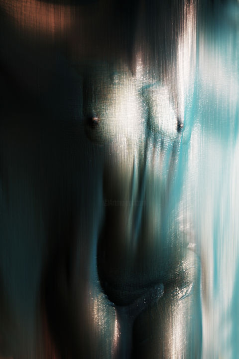 Photography titled "ON BLUE" by Bogdan Bousca, Original Artwork, Digital Photography