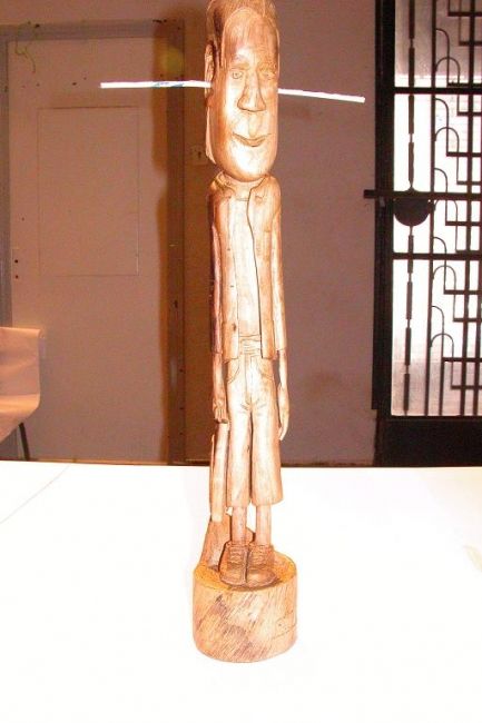 Escultura titulada "Le Maigre au panier." por Salah Bouchebbah, Obra de arte original
