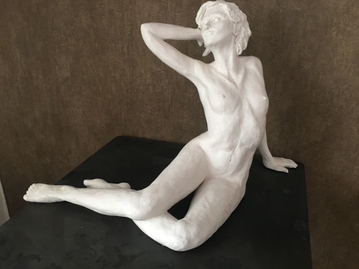 Sculpture titled "1 Aya" by Nicole Boldo, Original Artwork, Ceramics