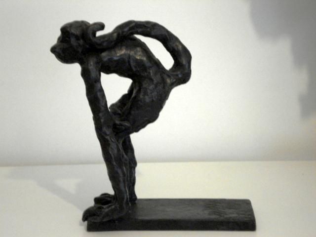 Sculpture titled "MACACO ARANHA" by Barake Sculptor, Original Artwork, Metals