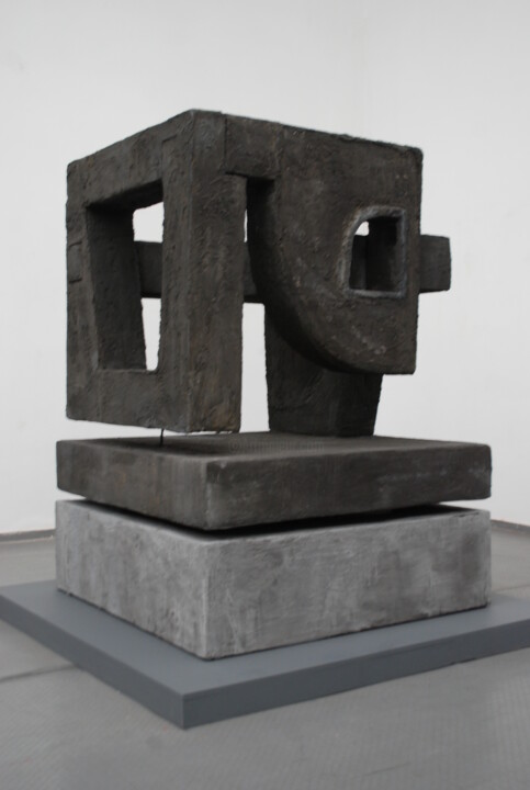 Rzeźba zatytułowany „juego en el espacio” autorstwa Boyan Penchev, Oryginalna praca, Cement