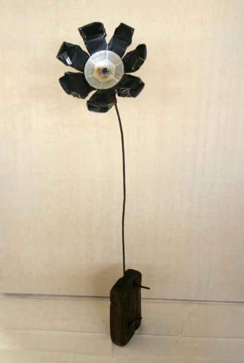 Escultura titulada "fleur-142x50x30-201…" por Richard Brachais, Obra de arte original, Metales