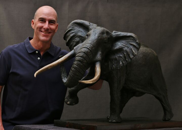 제목이 "African Elephant (T…"인 조형물 Brandon Borgelt로, 원작, 청동