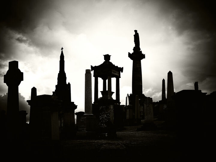 Fotografie getiteld "Glasgow Necropolis I" door Jgc Braticius, Origineel Kunstwerk, Digitale fotografie