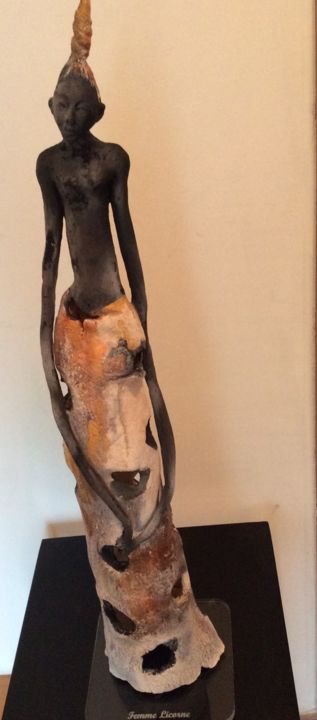 Sculpture intitulée "Femme licorne" par Brigitte Reina, Œuvre d'art originale