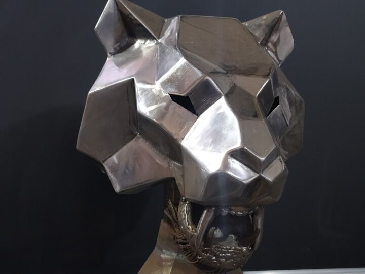 Γλυπτική με τίτλο "Голова тигра в сере…" από Brothers Of Metal, Αυθεντικά έργα τέχνης, Μέταλλα