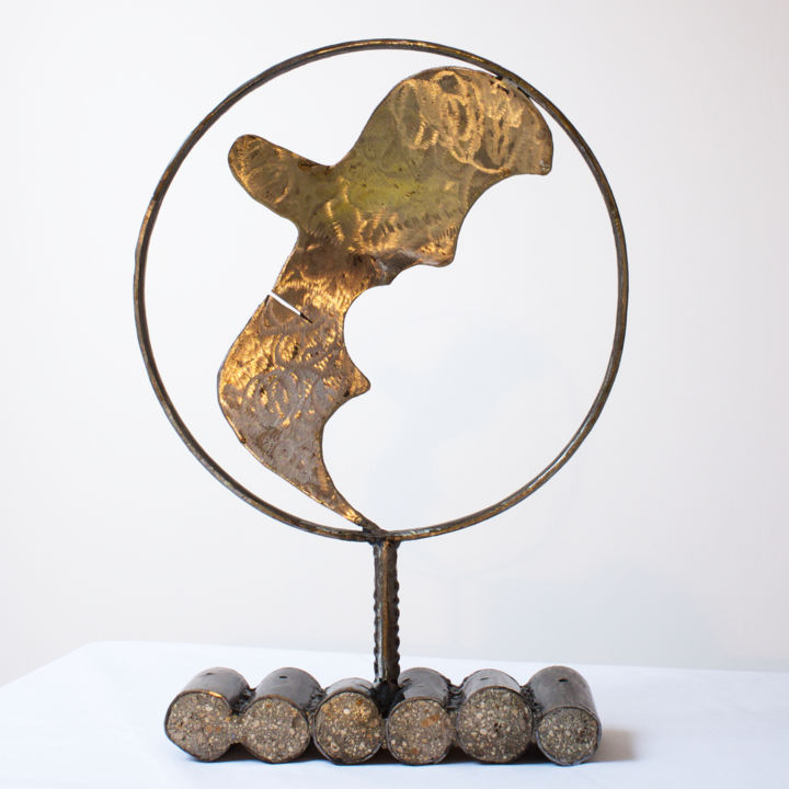 Sculpture titled "Tête en cercle avec…" by Bruno Mesrine, Original Artwork, Metals