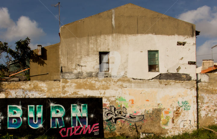 Fotografia intitulada "maison" por Burn Crew Cpv, Obras de arte originais