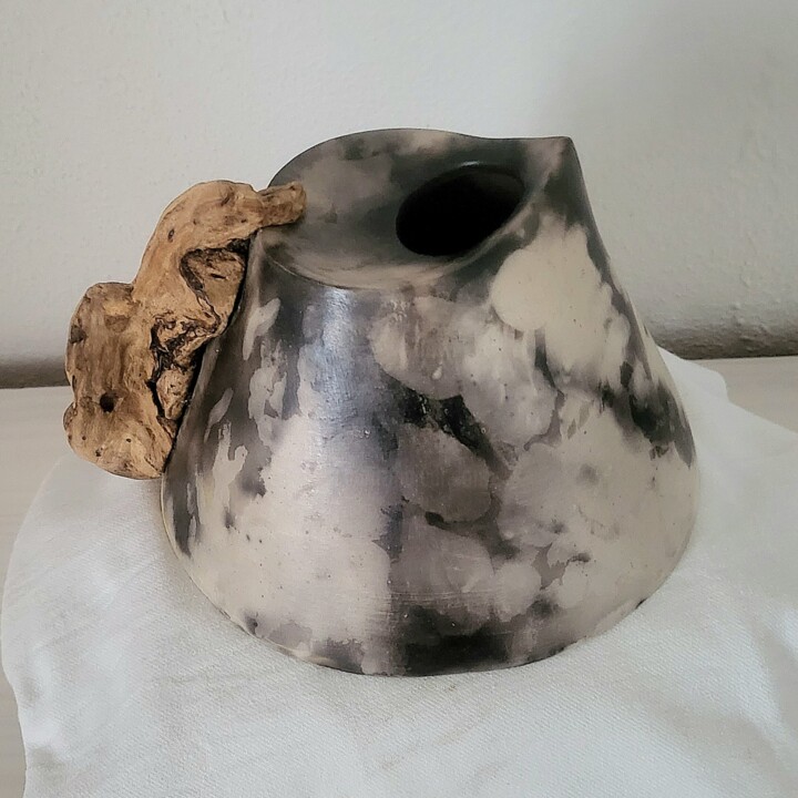 Design intitulada "Pot décoratif en cé…" por Barbara Widmer Taylor, Obras de arte originais, Acessórios