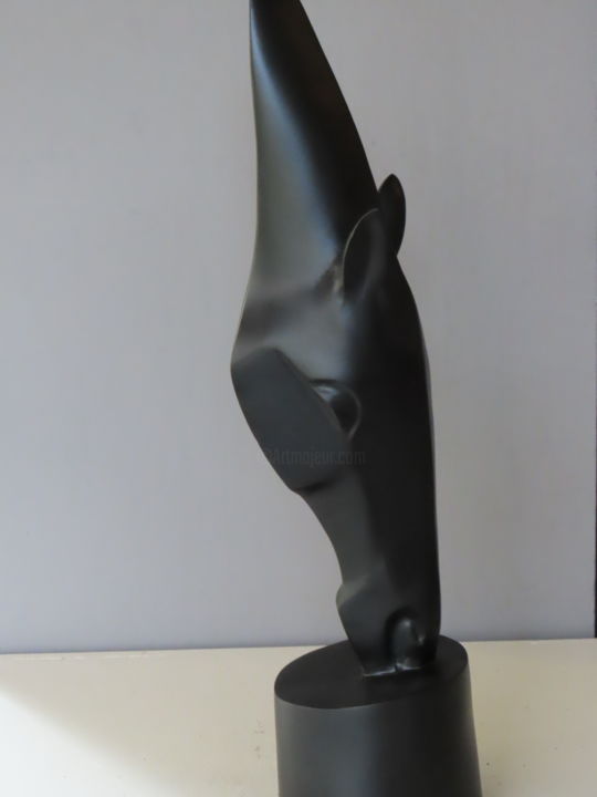 Escultura titulada "CHEVAL DE DEAUVILLE" por Caillavet Sculpteur, Obra de arte original, Resina