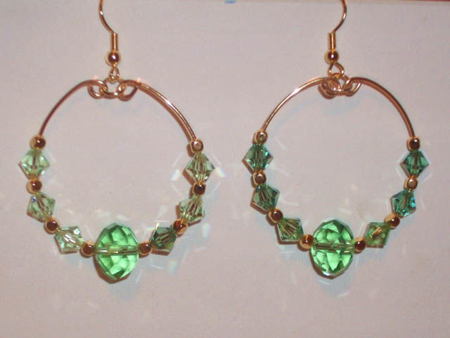Design intitulée "Green Crystals on G…" par Carla J Connelly, Œuvre d'art originale