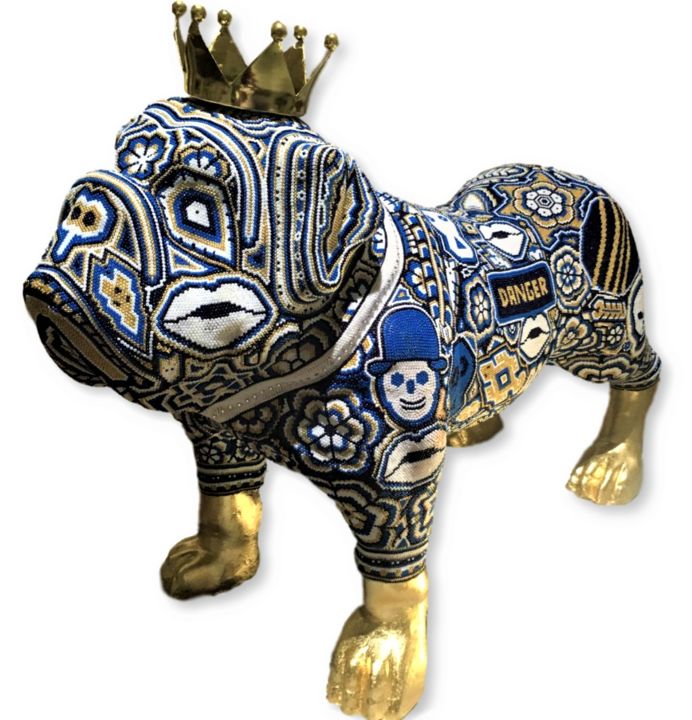 "The King: Bulldog" başlıklı Heykel Carlos Hernandez tarafından, Orijinal sanat, Rezine