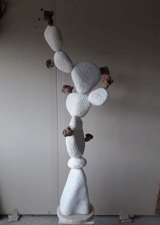 Escultura intitulada "PITEIRA EM FLOR" por Carlos Rodrigues, Obras de arte originais, Pedra