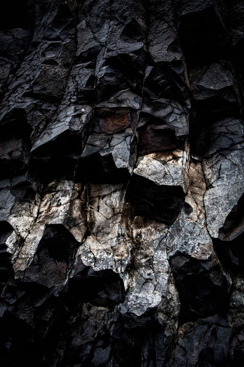 Photographie intitulée "Rochers IV" par Carmen Lazarescu, Œuvre d'art originale, Photographie numérique