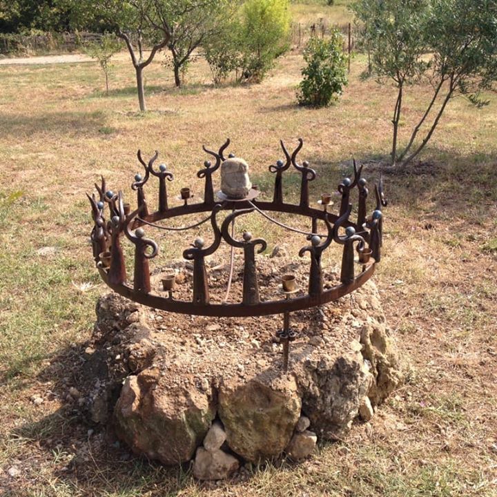 Sculpture titled "Les Parfaits 2" by Castor, Original Artwork, Metals