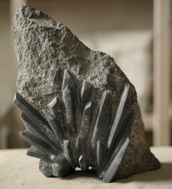 Sculpture titled "Miroir du temps" by Catherine Arnaud, Original Artwork, Stone