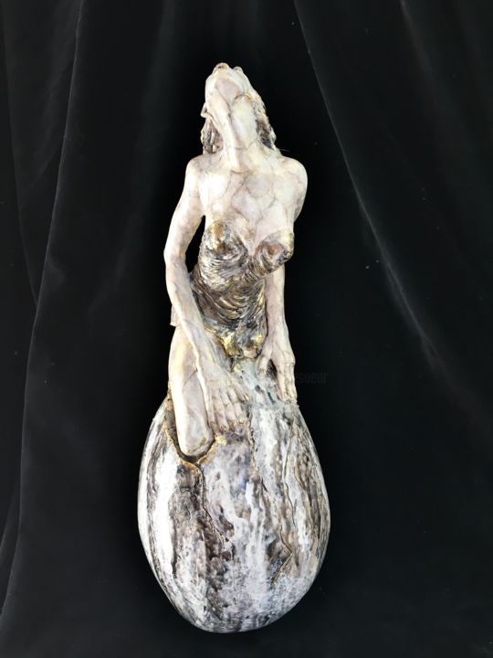 Sculpture titled "Éclosion" by Catherine Lesueur (C.Lesueur), Original Artwork, Clay