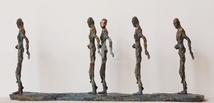 Escultura intitulada "LA MARCHE DES HOMMES" por Catherine Villa, Obras de arte originais, Bronze