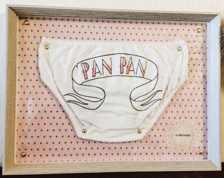 Arte têxtil intitulada "Pan-Pan" por Ccile Dlice, Obras de arte originais