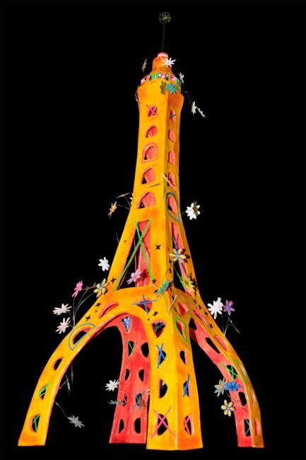 Sculpture intitulée "Tour Eiffel" par Et Mark Christian, Œuvre d'art originale, Papier