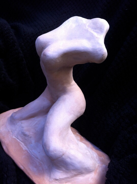 Sculpture titled "Cambrure" by Cécile Aubert, Original Artwork, Clay