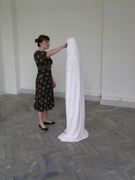 Sculpture intitulée "spectre chauffant" par Cécile Pleignet-Bang Alias "Cicil Blini", Œuvre d'art originale, Métaux