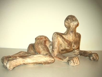 Скульптура под названием "femme alongée" - Cecile Verdenne, Подлинное произведение искусства, Другой