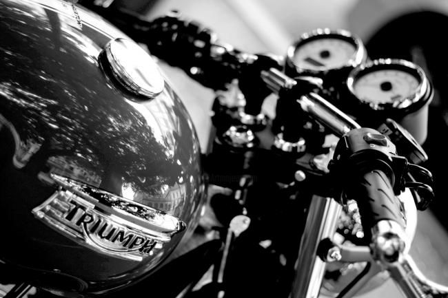 Photography titled "triumph" by On The Road Photographer, Original Artwork
