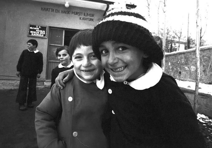 Fotografie getiteld "Friendships" door Gumrukcu Cengiz Oguz, Origineel Kunstwerk