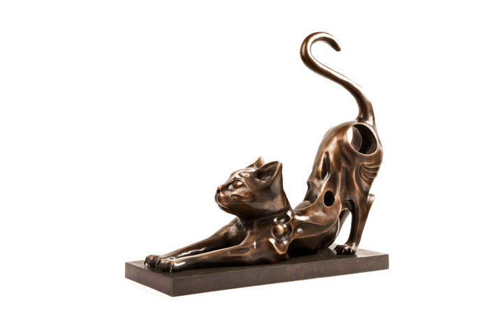 Sculpture intitulée "Gatta sensuale" par Cesare Cesare Viola, Œuvre d'art originale, Bronze