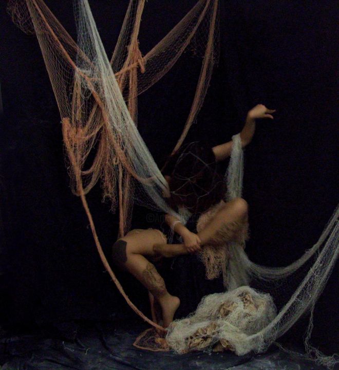 Photographie intitulée "27.jpg" par Chaima Zaafouri, Œuvre d'art originale,