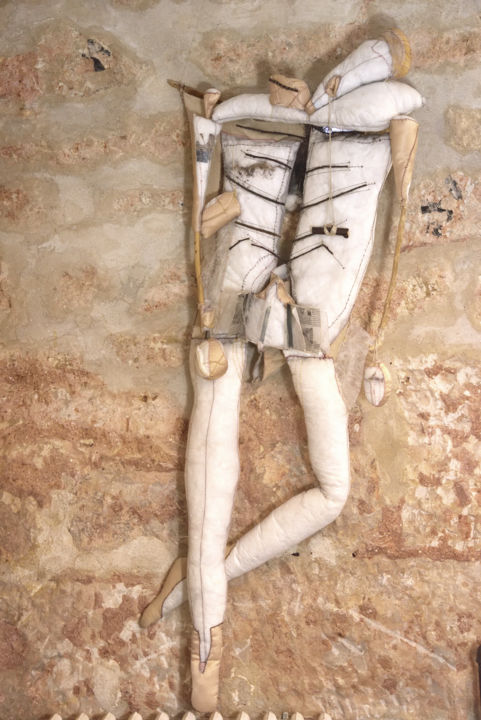 Sculpture intitulée "Eprouver sa posture" par Chantal Tichit, Œuvre d'art originale, Tissu