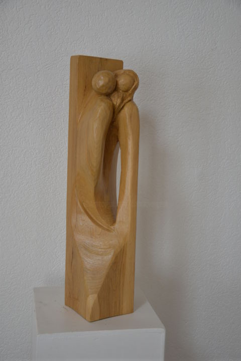 Sculpture titled "Le baiser" by Charlie Vergeot, Original Artwork, Wood