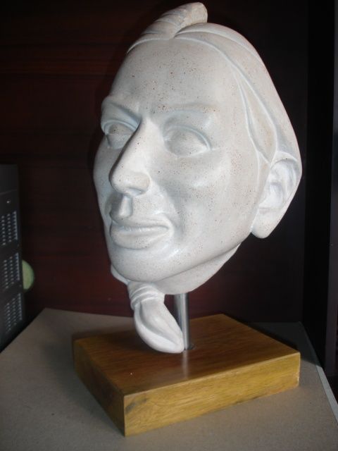Escultura titulada "INDIGENA" por Carlos Luis Murrieta García, Obra de arte original, Fundición