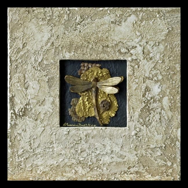 Collages intitulée "Dragonfly with Coin" par Charmaine Bartlett, Œuvre d'art originale