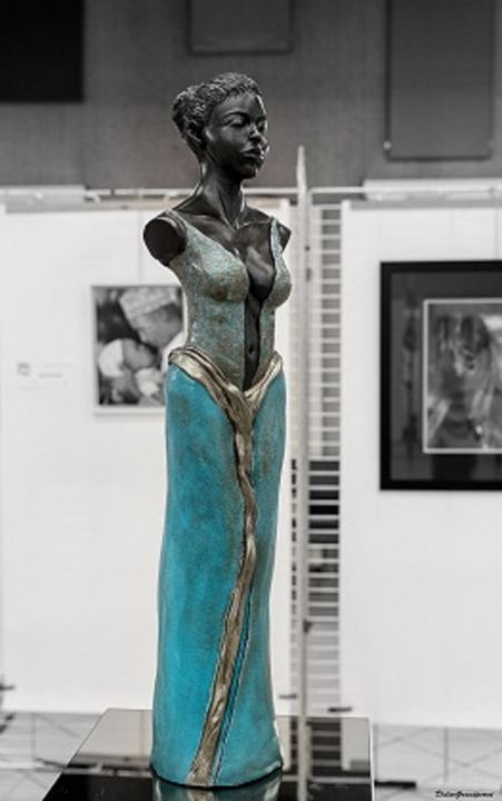 Sculpture titled "" Kyria "" by Véronique Chevalier, Original Artwork, Plaster