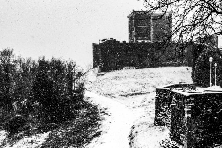 Photographie intitulée "Castle with snow.jpg" par Chiara Pinato, Œuvre d'art originale