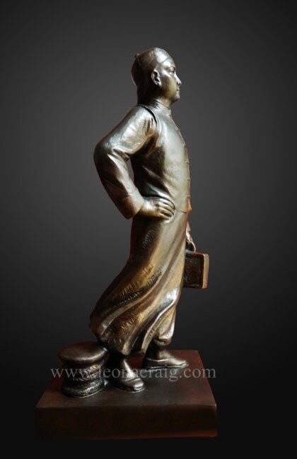 Scultura intitolato "Young Sun Yat Sen:…" da Chong En Cao, Opera d'arte originale, Colaggio