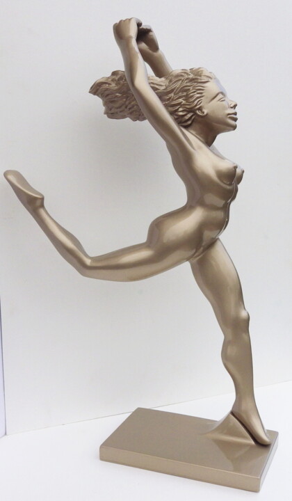 Sculpture titled "L'ENVOL Or clair" by Christian Choquet, Original Artwork, Resin