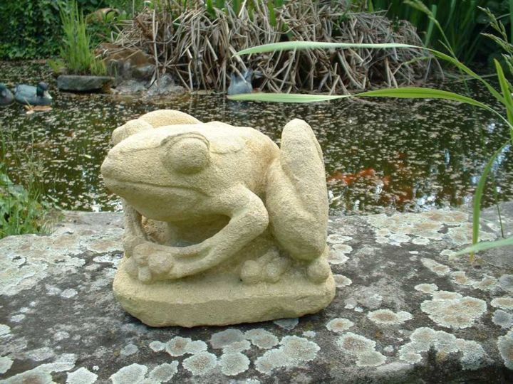 Sculpture intitulée "grenouille.jpg" par Christian Thouvenin, Œuvre d'art originale, Pierre