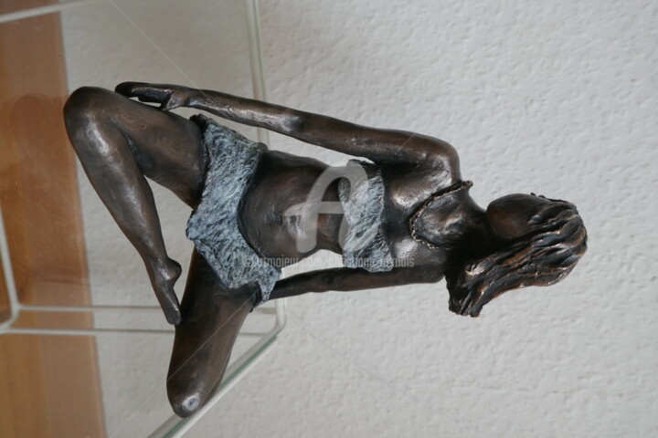Sculpture titled "Tatiana" by Christiane Bernais, Original Artwork, Bronze